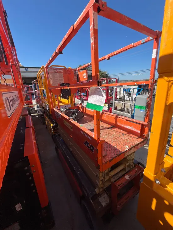 2018 JLG 1932R Scissor Lift