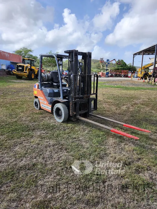 2019 Toyota 8FGU25 Warehouse Forklift
