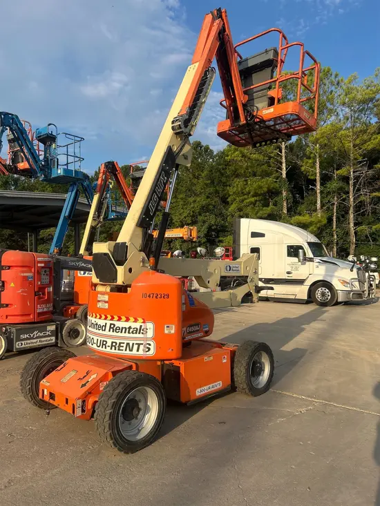 2016 JLG E450AJ Articulating Boom Lift
