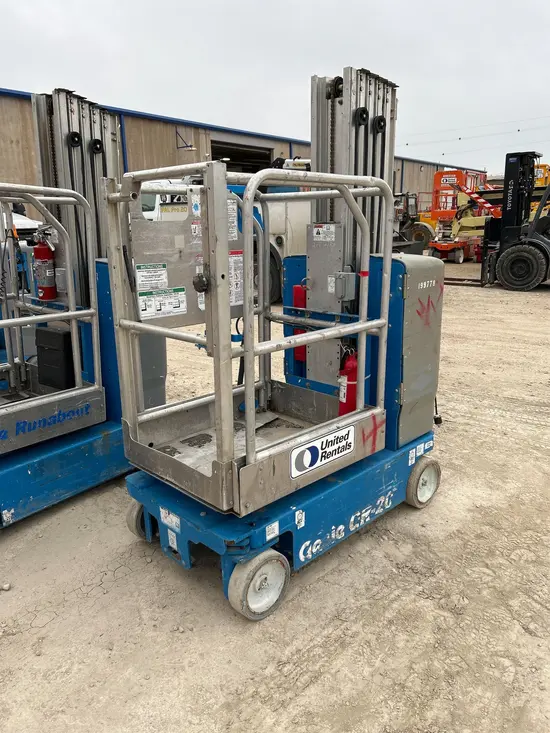 2017 Genie GR-20 Self-Propelled One-Person Lift