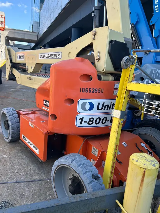 2017 JLG E450AJ Articulating Boom Lift