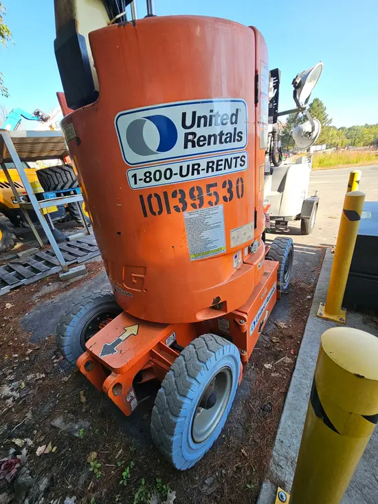 2013 JLG E300AJP Articulating Boom Lift