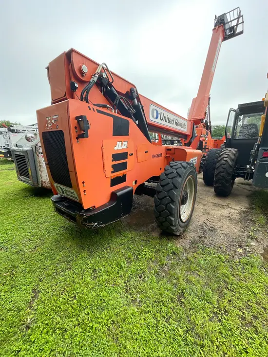 2016 SKYTRAK 8042 Forklift