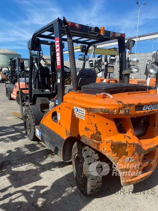 2019 Doosan D35S-7 Warehouse Forklift