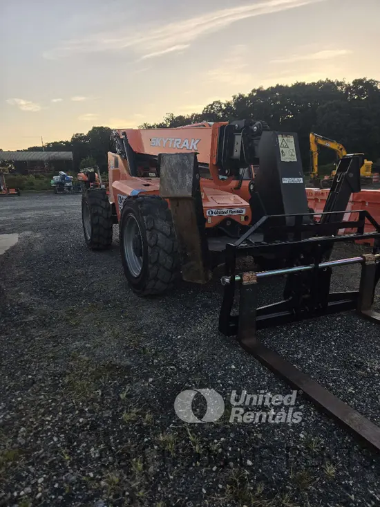 2018 SKYTRAK 10054 Forklift