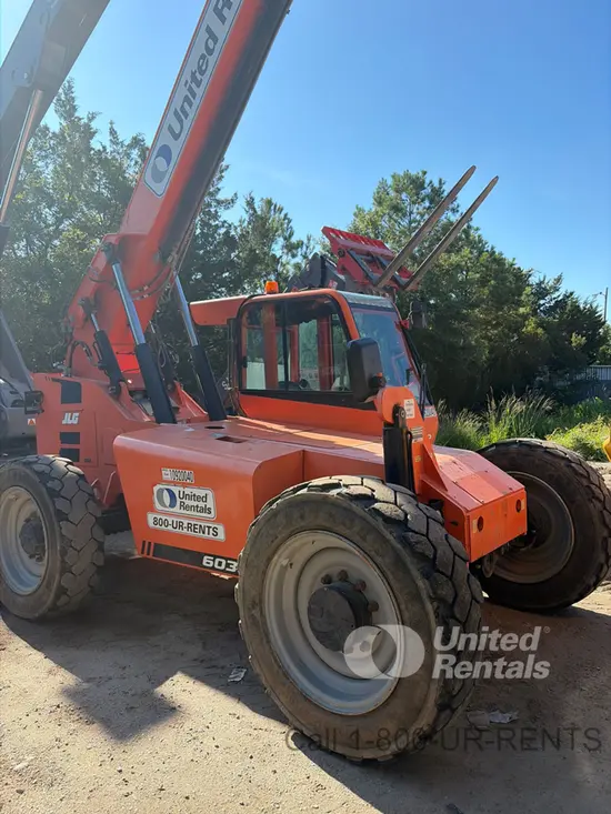 2019 SKYTRAK 6036 Forklift
