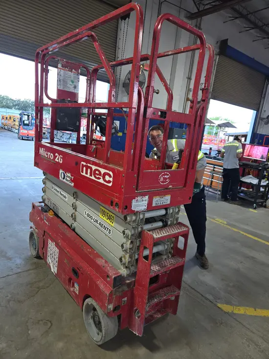 2019 MEC MICRO 26 Scissor Lift