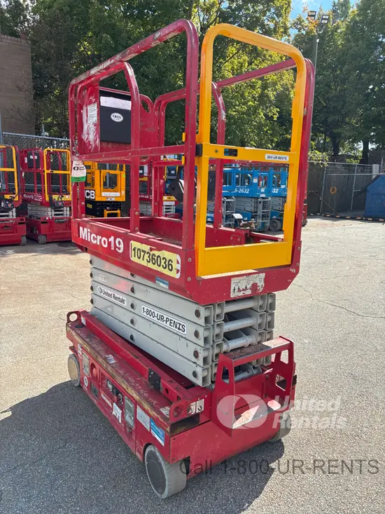 2018 MEC MICRO 19 Scissor Lift