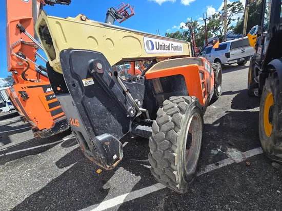 2018 JLG 742 Forklift