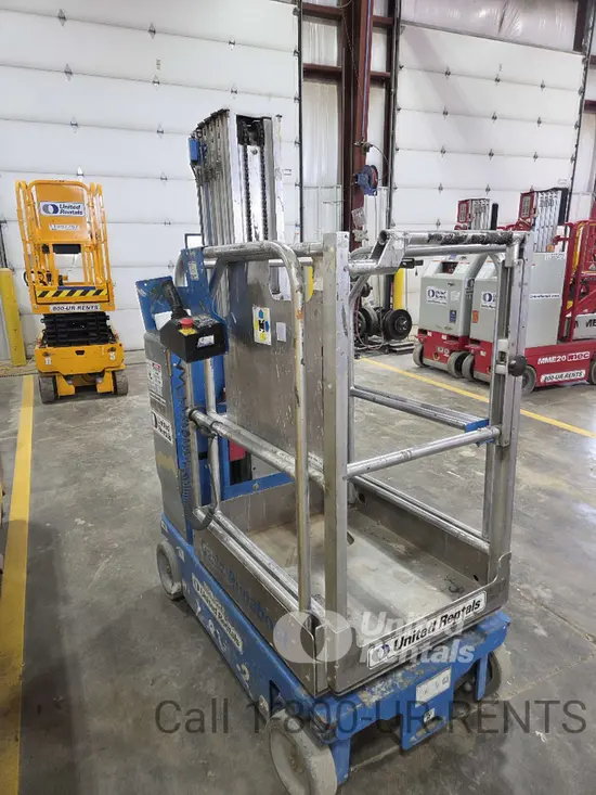 2018 Genie GR-20 Self-Propelled One-Person Lift