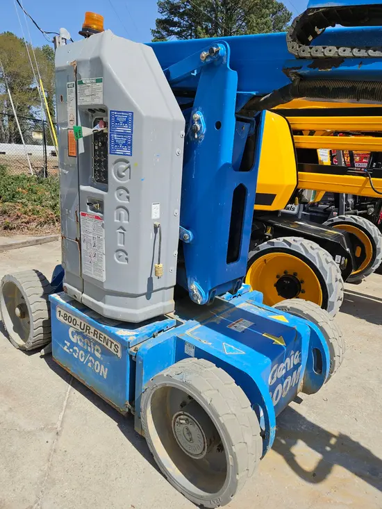 2013 Genie Z-30/20N RJ Articulating Boom Lift