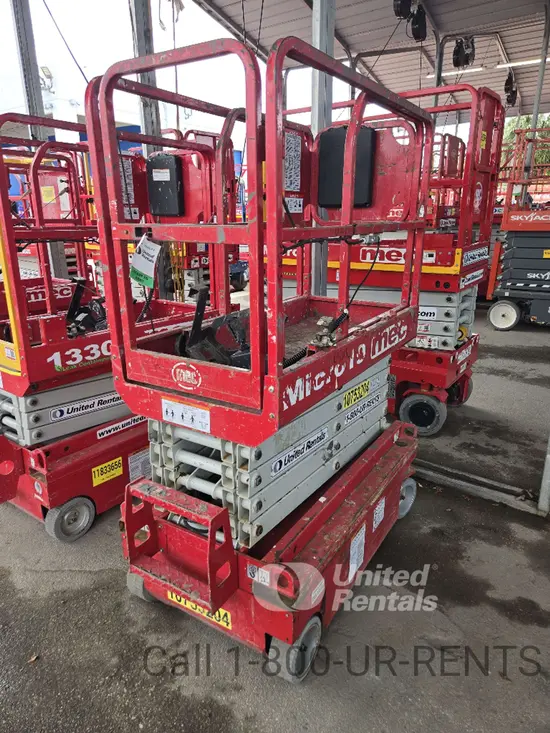 2018 MEC MICRO 19 Scissor Lift