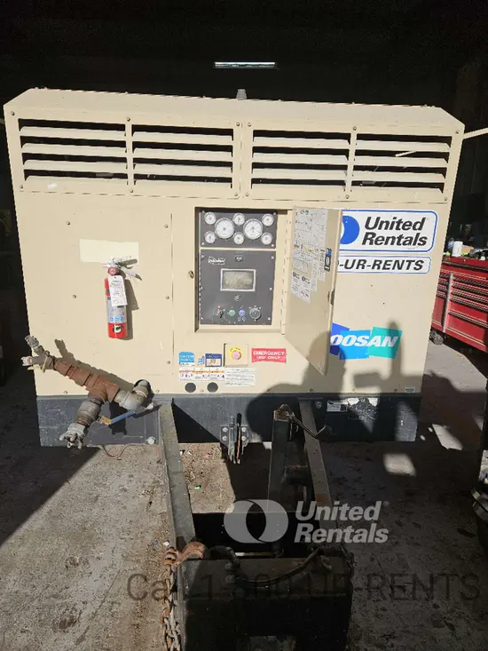 2020 Doosan XP825/HP750WCU Air Compressor