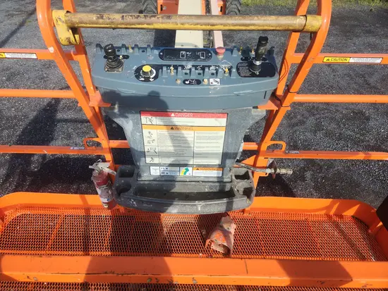 2017 JLG 800S Boom Lift
