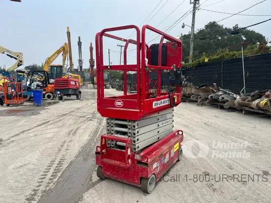2017 MEC MICRO 19 Scissor Lift