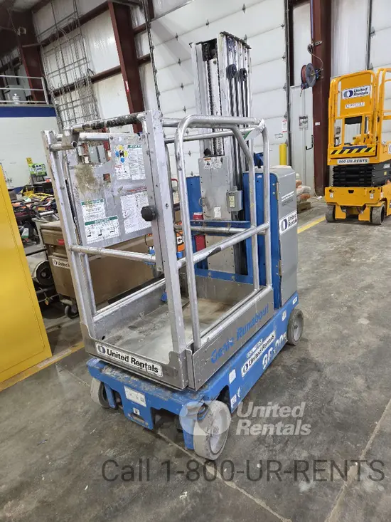 2018 Genie GR-20 Self-Propelled One-Person Lift