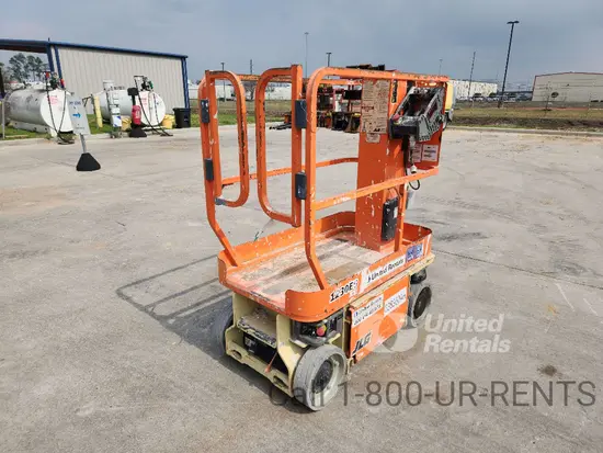 2019 JLG 1230ES Self-Propelled One-Person Lift