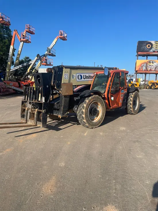 2019 JLG 1055 Forklift