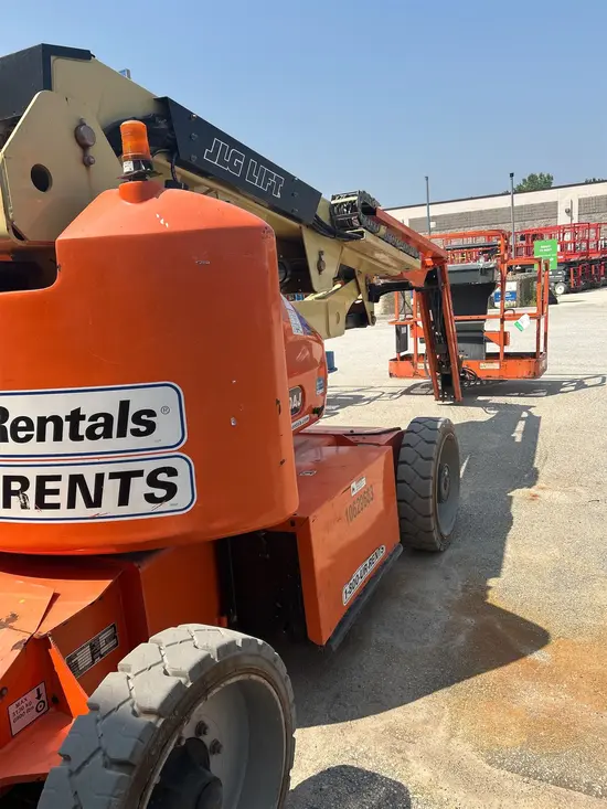 2017 JLG E450AJ Articulating Boom Lift