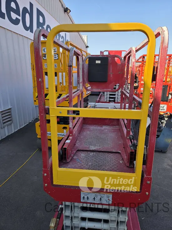 2018 MEC MICRO 19 Scissor Lift