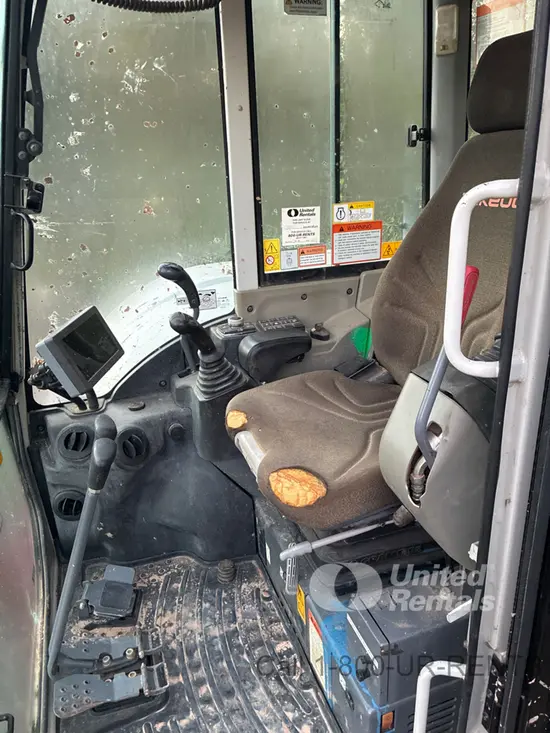 2021 Takeuchi TB370CL Mini Excavator