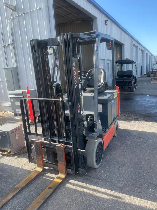 2018 Toyota 8FBCU25 Warehouse Forklift