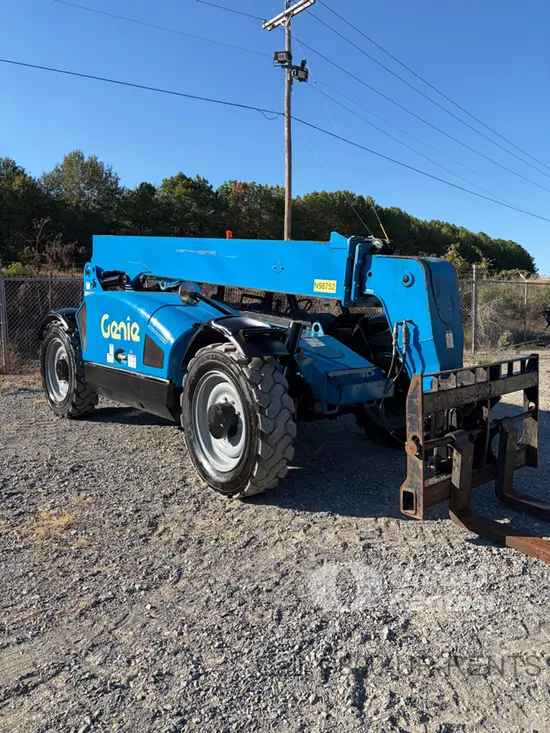 2017 Genie GTH-844D Forklift