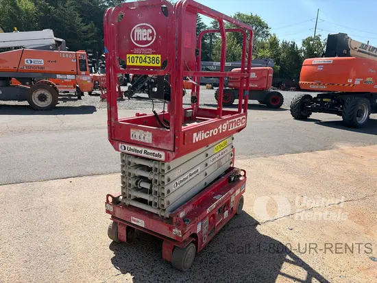 2017 MEC MICRO 19 Scissor Lift