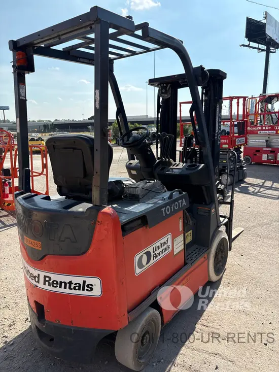2018 Toyota 8FBCU25 Warehouse Forklift
