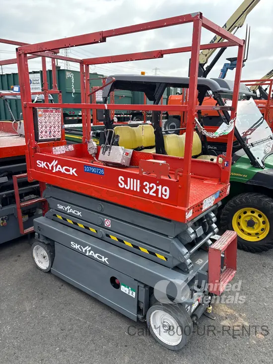 2018 Skyjack SJIII3219 Scissor Lift