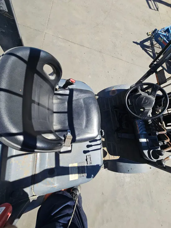 2018 Toyota 8FD35U Warehouse Forklift