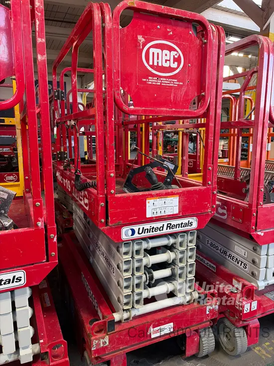 2017 MEC MICRO 19 Scissor Lift