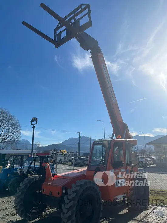 2018 SKYTRAK 8042 Forklift