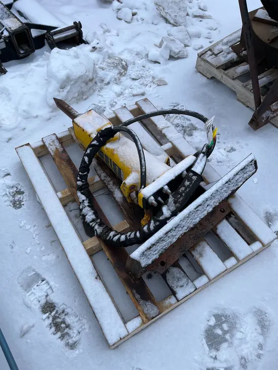 2023 Epiroc SB 152 Attachment