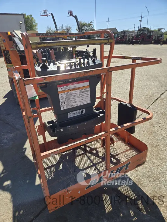 2017 JLG E300AJP Articulating Boom Lift