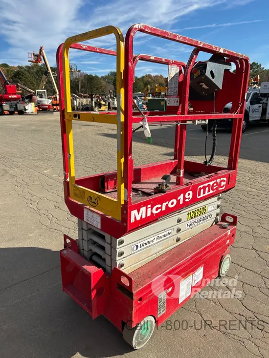 2021 MEC MICRO 19 Scissor Lift