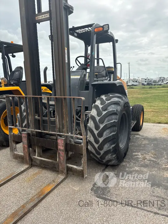 2022 Case 586H Forklift