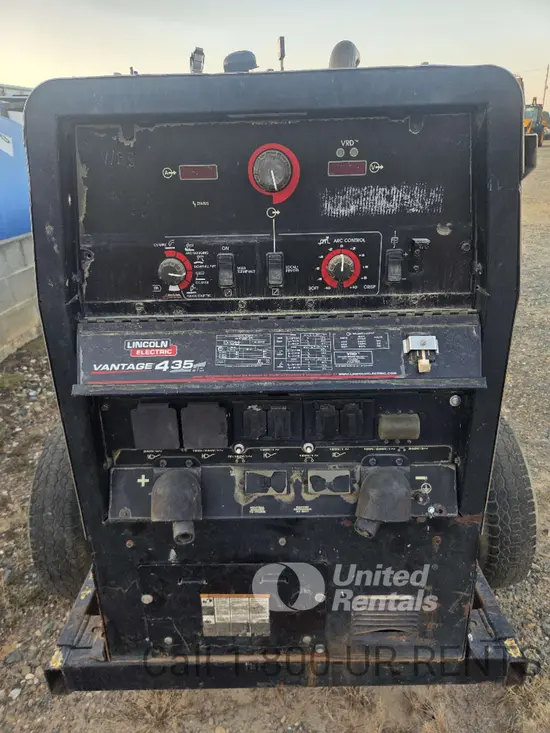 2019 Lincoln Electric VANTAGE 435 Welder