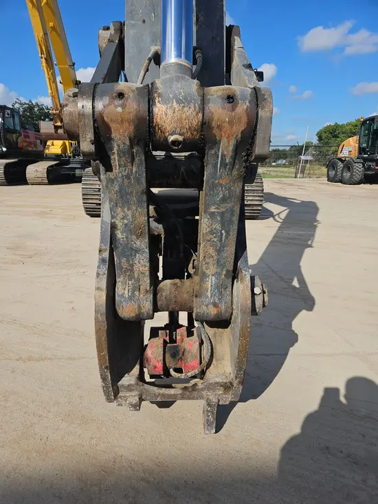2019 John Deere 300G LC Excavator