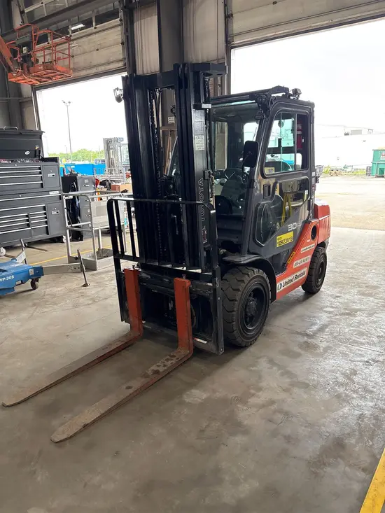 2019 Toyota 8FGU30 Warehouse Forklift