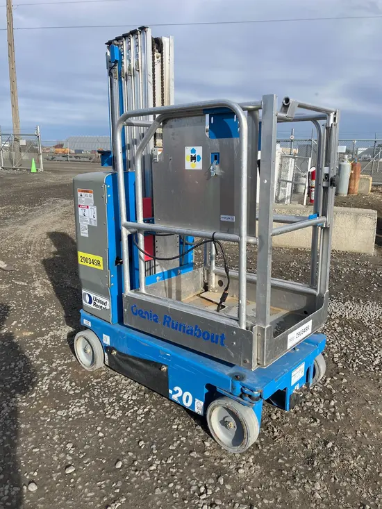 2018 Genie GR-20 Self-Propelled One-Person Lift
