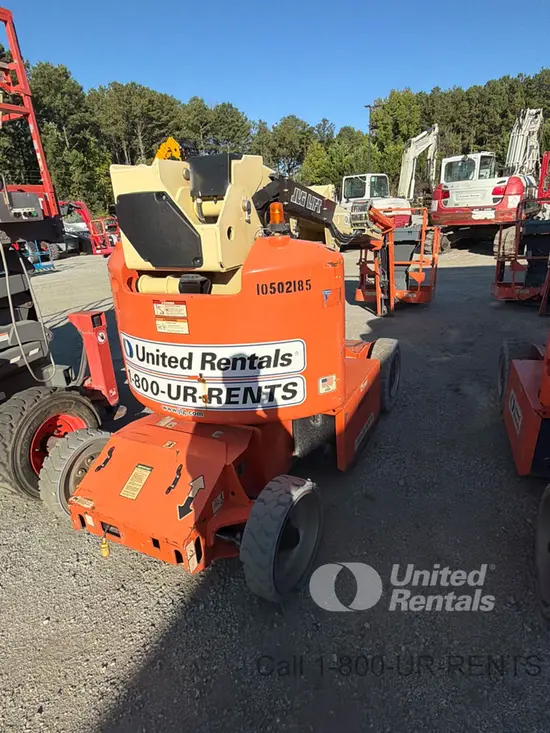 2016 JLG E400AJPN Articulating Boom Lift