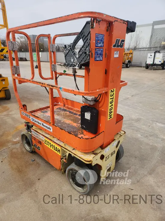 2019 JLG 1230ES Self-Propelled One-Person Lift