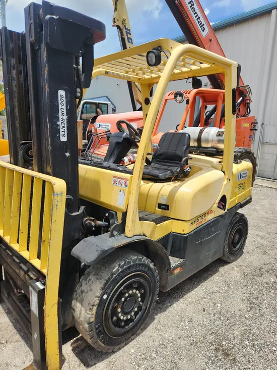 2016 HYSTER H80FT Warehouse Forklift