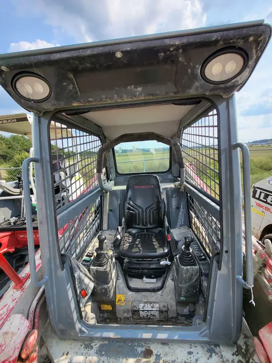 2022 Takeuchi TL8R2R Track Loader