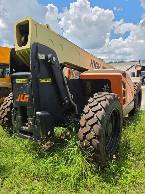 2017 JLG 642 Forklift