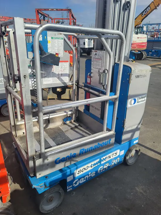 2018 Genie GR-20 Self-Propelled One-Person Lift