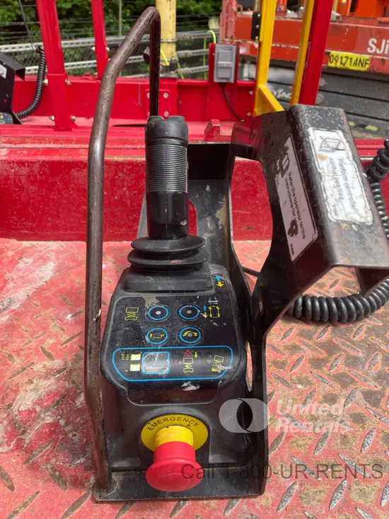 2019 MEC MICRO 19 Scissor Lift