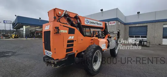 2018 SKYTRAK 8042 Forklift