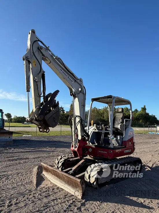 2021 Takeuchi TB250-2R Mini Excavator